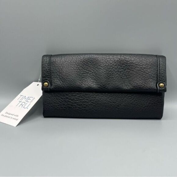 Time and Tru Black Fold Over Wallet - Picture 1 of 3